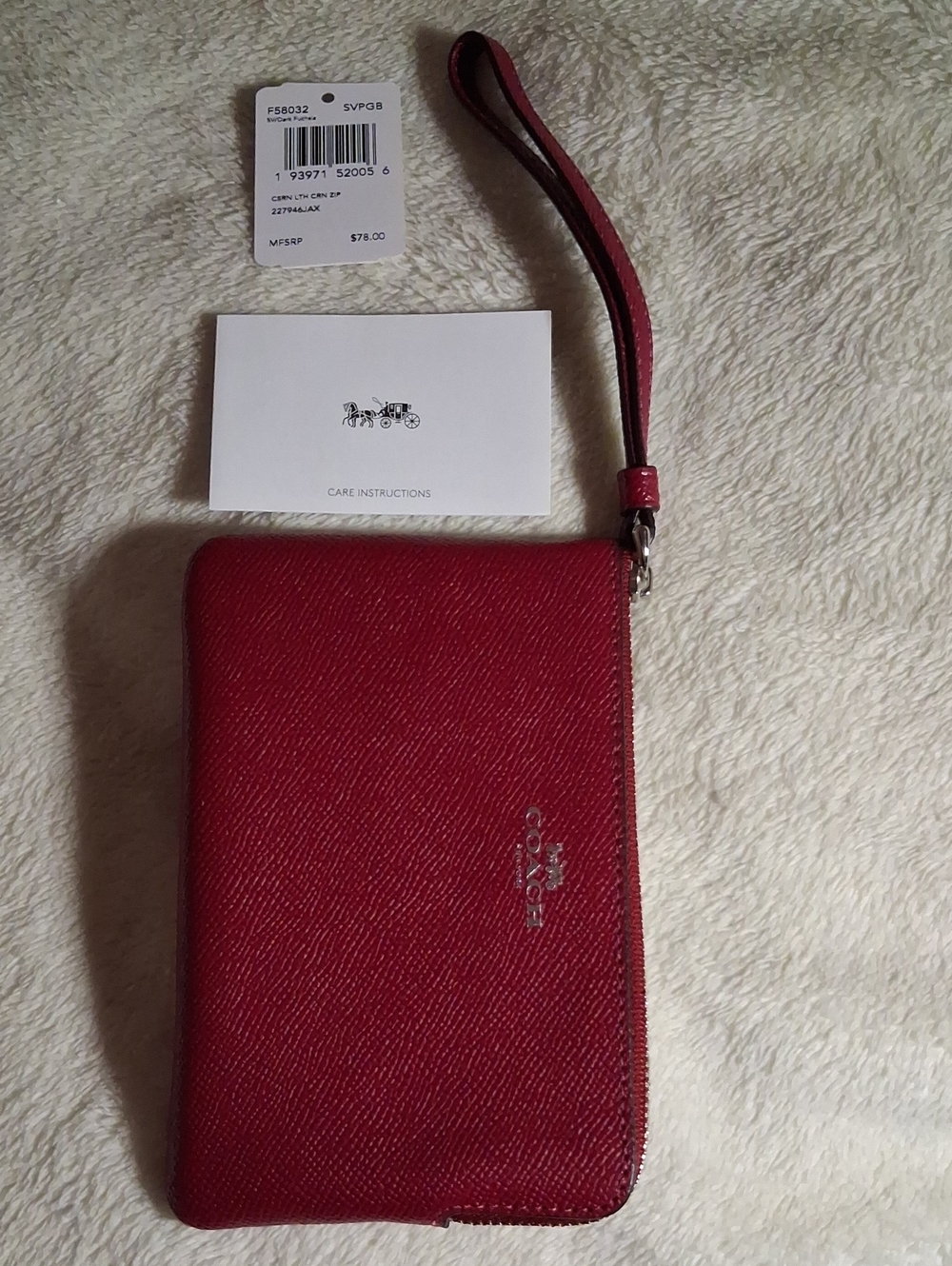 Coach BURGANDY/PINKISH Textured Leather Zip Wristlet BRAND NEW W/ TAGS